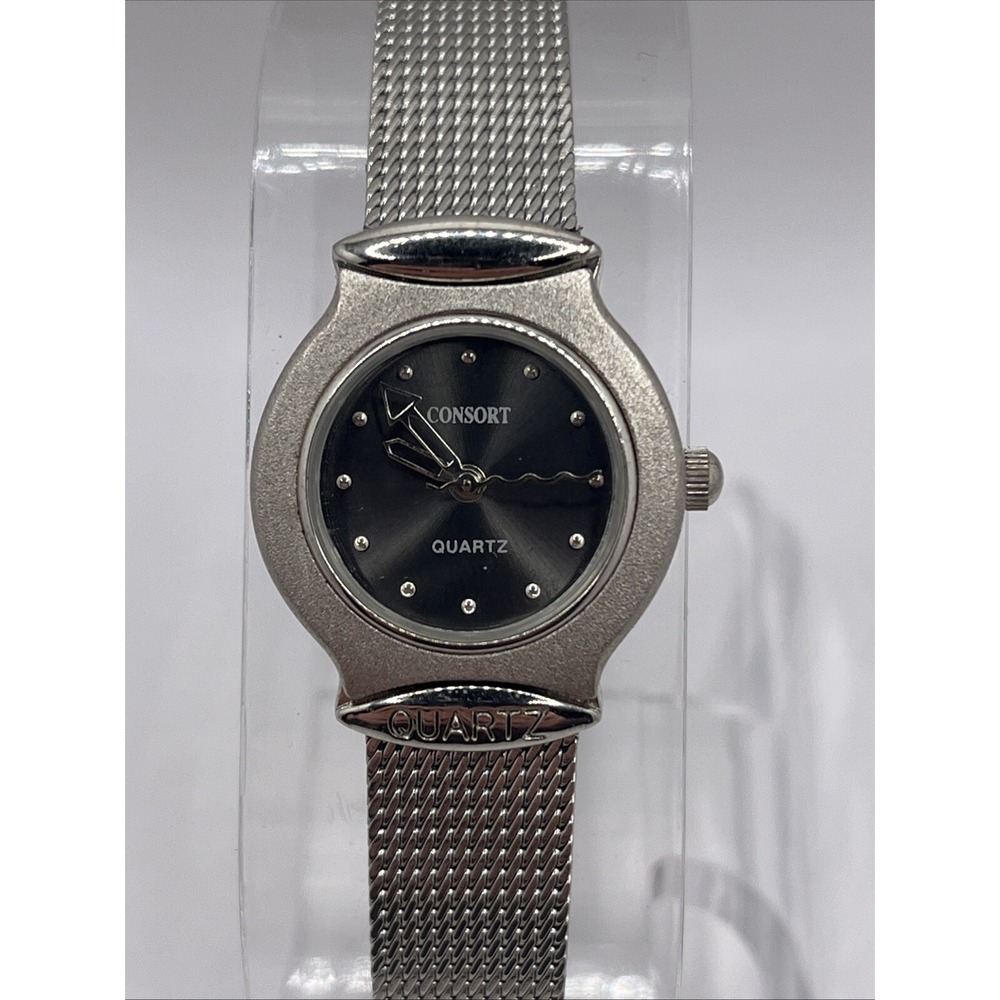Vintage Consort Women's Watch Silver 23mm Dial Mesh Metal Band- New Battery